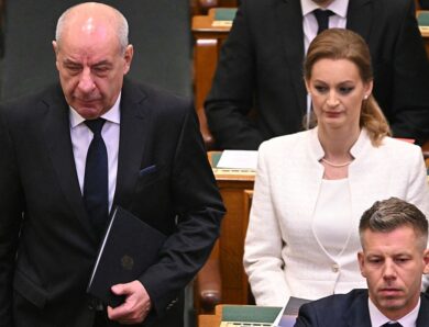 Президент Угорщини проігнорував вимогу Мадяра про відставку