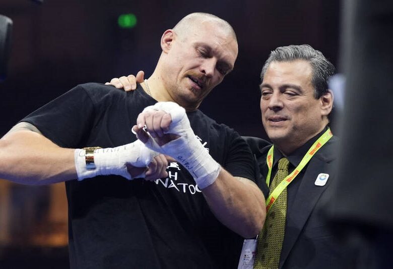 Президент WBC подумав, що замість Усика від титулів відмовився ШІ