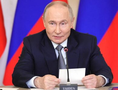 Путін заявив про “доленосний” момент у Росії