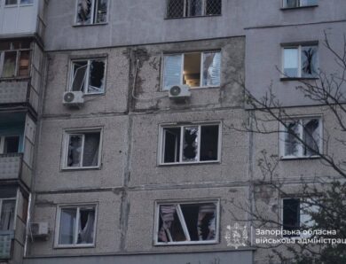 РФ атакувала багатоповерхівку у Запоріжжі: 10 поранених