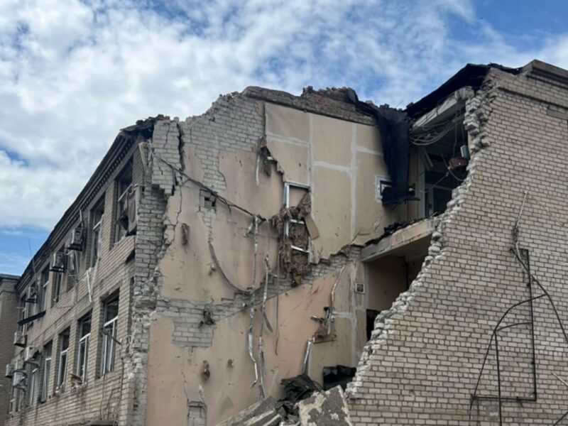 РФ скинула три авіабомби на Дружківку: є загибла і постраждалі
