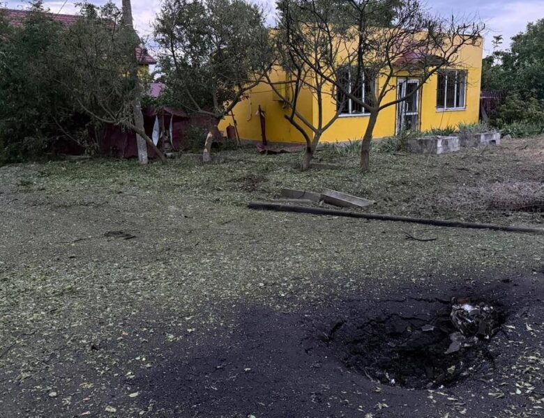 РФ ударила по будинках в Балаклії: є загиблий