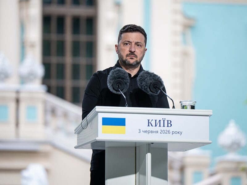 Росія виробляє 120 ракет щомісяця – Зеленський
