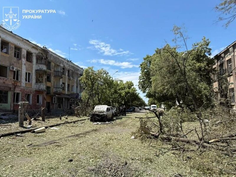 Росіяни скинули бомби на Слов’янськ, серед поранених – дитина