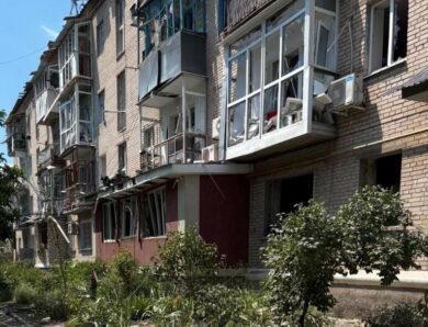Росіяни скинули три авіабомби на Слов’янськ: семеро поранених
