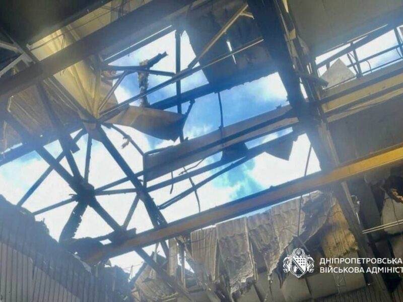 Росіяни вдарили по Дніпру: семеро поранених