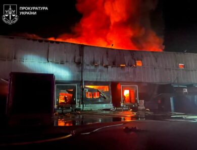 Росіяни вдарили по елеватору у Великому Бурлуку, є поранені