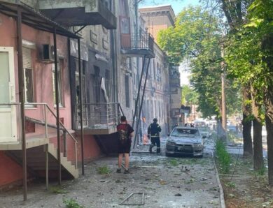 Росіяни вдарили по Запоріжжю: є поранені