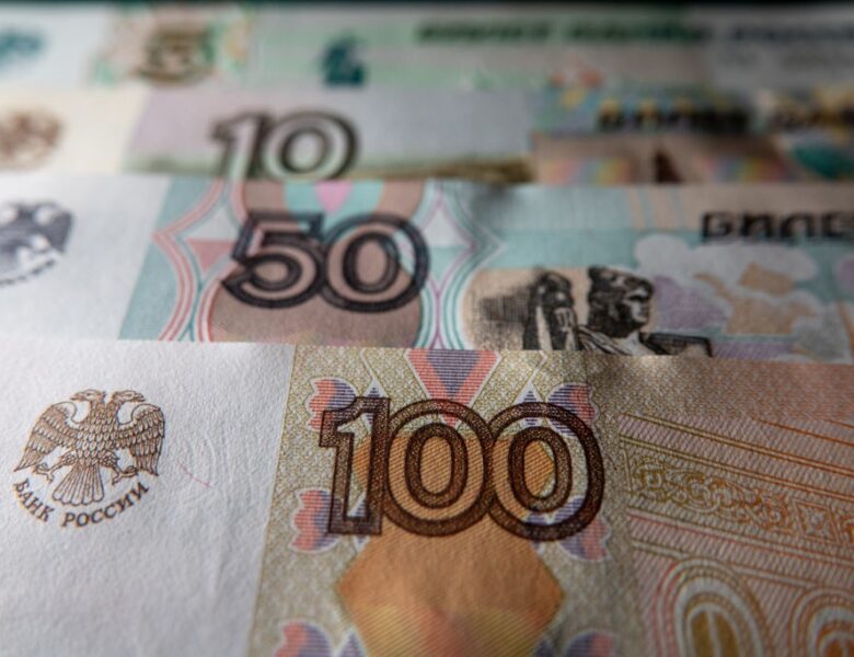 Російські ІТ-гіганти загрузли у боргах на 2 трлн рублів