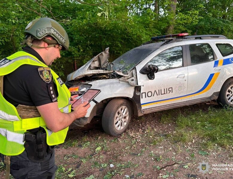 Російський дрон цілеспрямовано атакував авто поліції на Харківщині