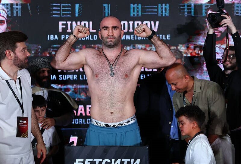 Російський ексчемпіон заявив про бажання провести поєдинок з Усиком