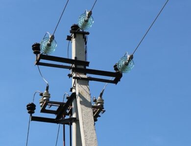 Спека спричинила аварійні знеструмлення у двох областях