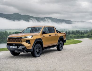 Сучасний, могутній, зручний:в Україну прибуває новий Toyota Hilux