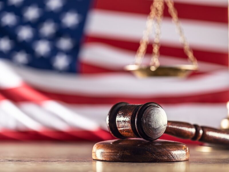 Суд у США заблокував збір Трампа на візи