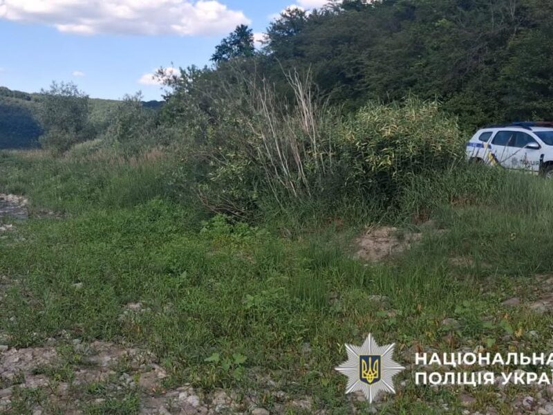 Трагедія на Буковині: у Дністрі знайшли тіло 8-річного хлопчика