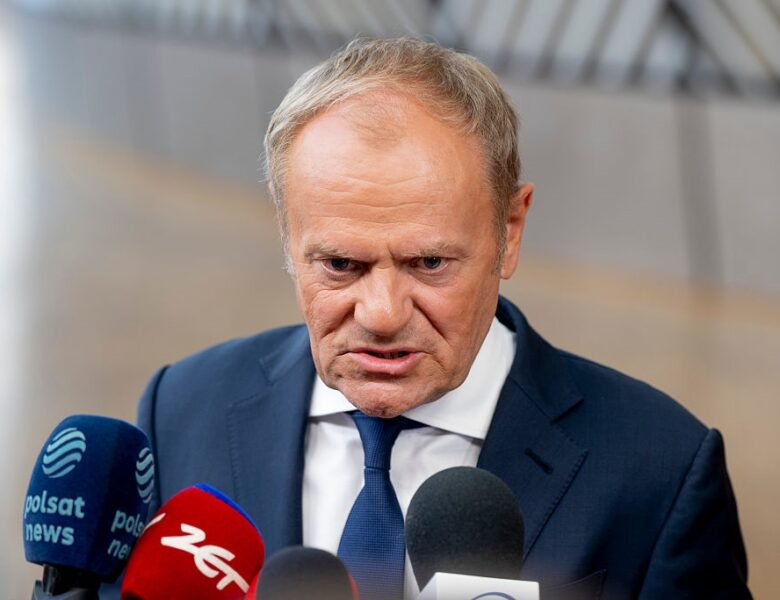 Туск: Польща вимагає місця за столом переговорів з РФ