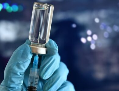 У Британії випробували на людях першу вакцину, створену штучним інтелектом