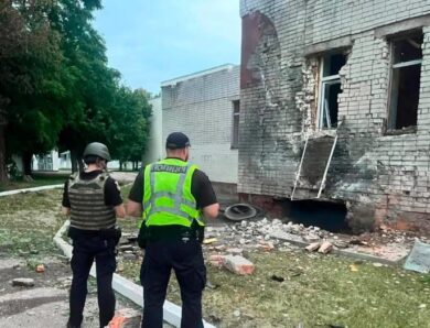 У Чернігові троє поранених через атаку дронів