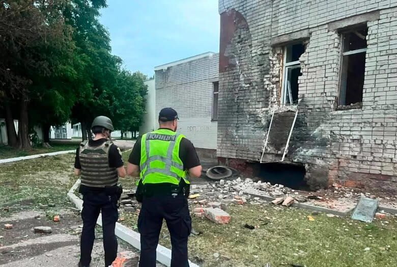 У Чернігові троє поранених через атаку дронів