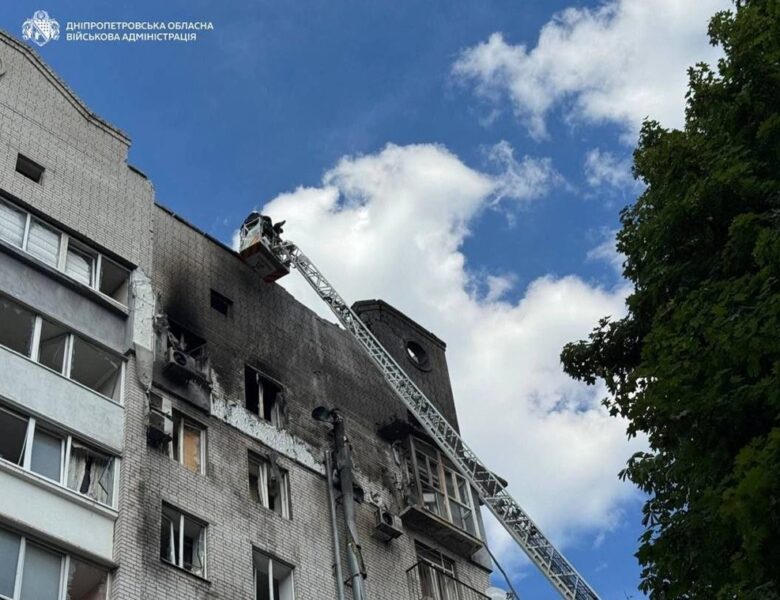 У Дніпрі новий “приліт” в будинок, поранено діте