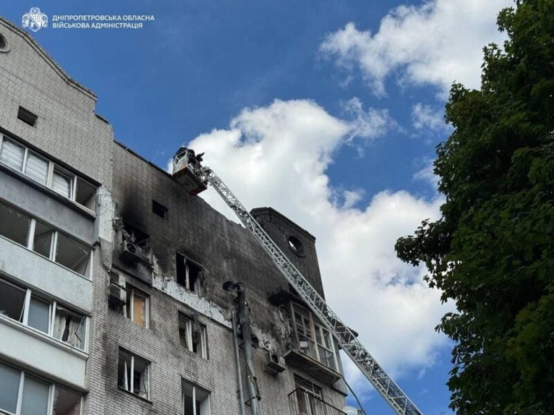 У Дніпрі новий “приліт” в будинок, поранено діте