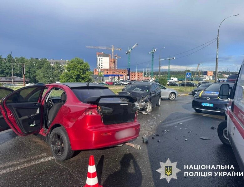 У ДТП в Ірпені постраждали троє дітей