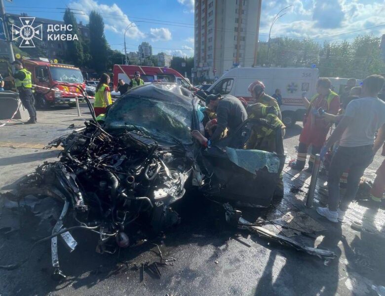 У ДТП в Києві загинули двоє поліцейських