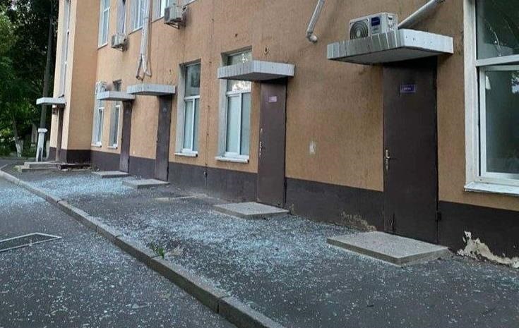 У Києві пошкоджено п’ять медзакладів через атаку РФ