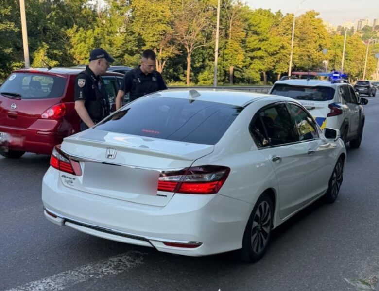 У Києві затримали двох іноземців за запитами Інтерполу