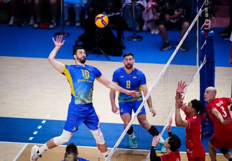 У Лізі націй волейболісти України програли перший матч