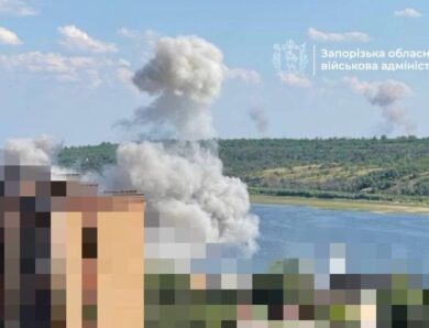 У Запоріжжі бомби впали на пляж, постраждали діти