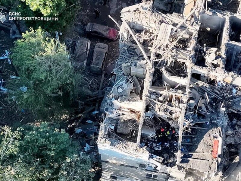 Удар по Дніпру: число загиблих зросло до 15