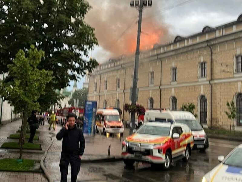 Удар по Лаврі та кіностудії Довженка: стали відомі наслідки