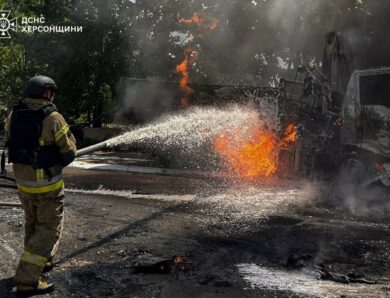 Удари РФ по Херсону: кількість постраждалих зросла