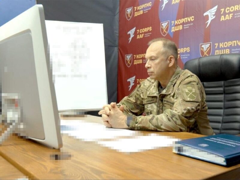 Україна переважає росіян у дронах – Сирський