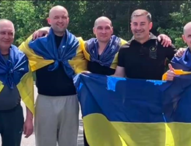 Україна повернула з полону Росії сімох цивільних