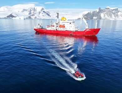 Український криголам Ноосфера завершив рекордний антарктичний сезон
