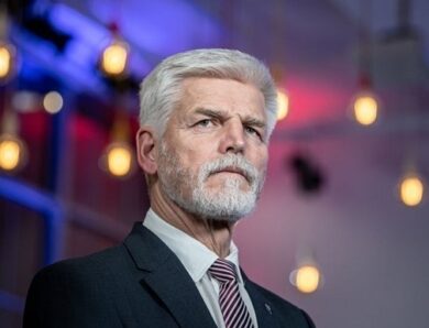 Уряд Чехії не пустив президента на саміт НАТО – ЗМІ