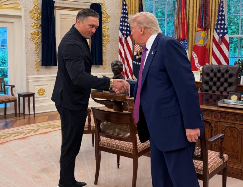 Усик зустрівся з Трампом у Білому домі