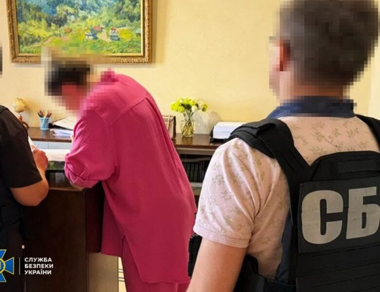 Викрито мільйонну оборудку ексміністра часів Януковича та його спільників