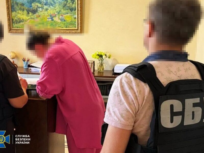 Викрито мільйонну оборудку ексміністра часів Януковича та його спільників