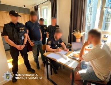Викрито шахрайську схему, жертвами якої стали громадяни Чехії