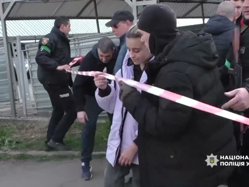 Наказували бити ракетами по ЖК: слідчі повідомили про підозру генерал-майору та полковнику армії рф