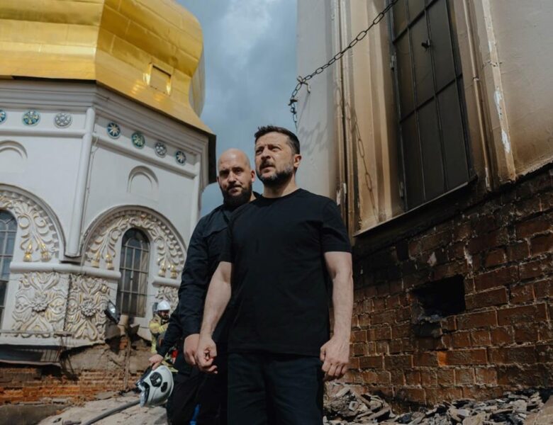 Зеленський пообіцяв відповідь на масовану атаку РФ