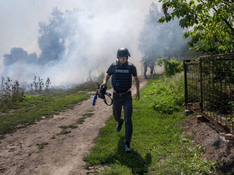Зеленський привітав журналістів з професійним святом