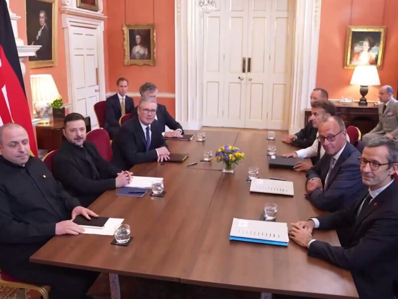 Зеленський розповів, про що говорив зі Стармером, Макроном та Мерцем
