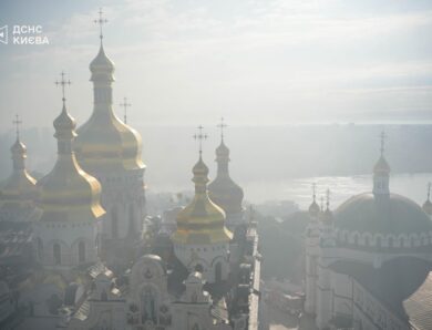 Зеленський відвідав лавру після атаки Росії