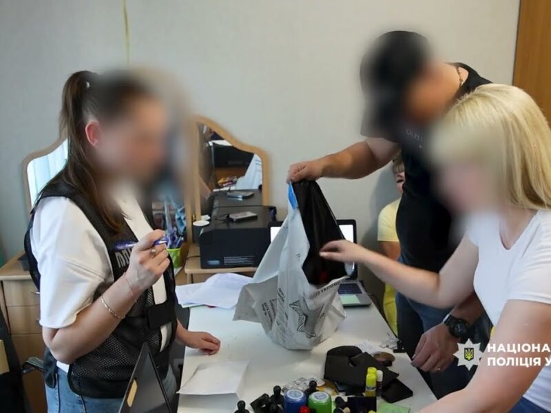 Нацполіція припинила діяльність «офісів» з виготовлення підроблених медичних документів