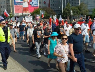 Антиукраїнський марш у Варшаві: його безпрецедентні наслідки