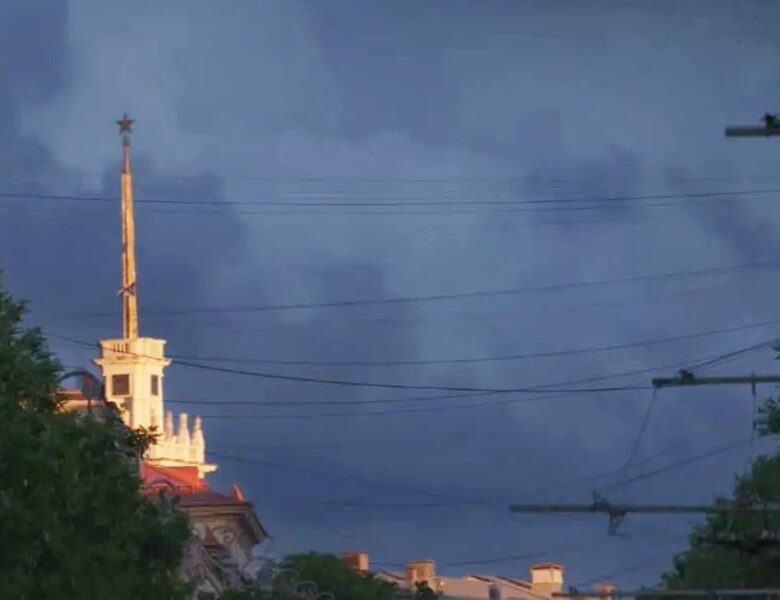 Атака дронів залишила Севастополь без світла